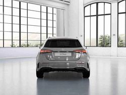 Cinzento Novo 2025 Mercedes A180 Style Citadino | € 47.434