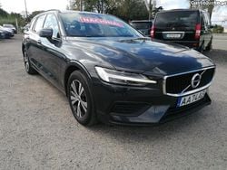 Cinza Usado 2020 Volvo V60 Momentum Carrinha | € 23.900 (Preço justo)