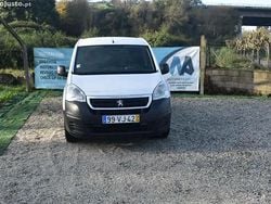 Branco Usado 2018 Peugeot Partner Monovolume | € 8.950 (Bom preço)