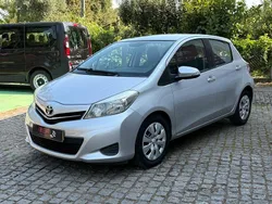 Usado 2013 Toyota Yaris Sedan | € 9.800 (Preço justo)