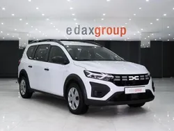 Branco Usado 2024 Dacia Jogger Essentiel Monovolume | € 20.990 (Preço justo)