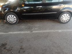 Usado 2005 Renault Modus Monovolume | € 2.600