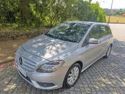 Cinza prata Usado 2014 Mercedes B160 Monovolume | € 12.350