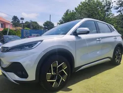 Branco Usado 2023 BYD Atto 3 SUV | € 28.890 (Preço justo)
