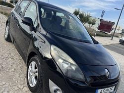 Usado 2014 Renault Scénic III Monovolume | € 6.100