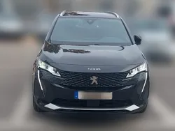 Preto Usado 2023 Peugeot 5008 Monovolume | € 32.999 (Preço justo)