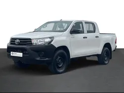 Branco (sólida) Usado 2021 Toyota HiLux Pickup | € 32.900 (Preço justo)