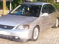Usado 2002 Honda Civic Sedan | € 1.400