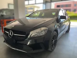 Preto Usado 2017 Mercedes A180 StreetStyle Citadino | € 16.950 (Preço justo)