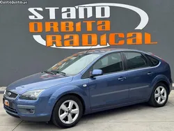Azul Usado 2005 Ford Focus Citadino | € 6.450