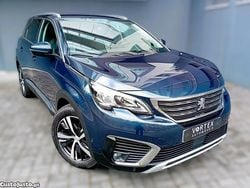 Azul Usado 2018 Peugeot 5008 Allure Monovolume | € 16.500 (Bom preço)