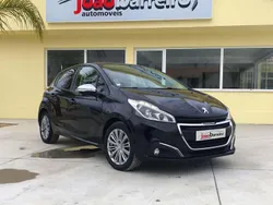 Preto Usado 2016 Peugeot 208 Allure Citadino | € 10.900 (Preço justo)