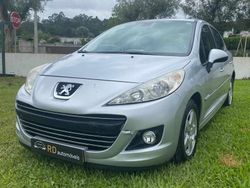 Cinzento Usado 2010 Peugeot 207 | € 7.500 (Preço justo)