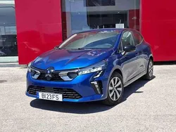Azul Usado 2024 Mitsubishi Colt | € 15.900 (Preço justo)