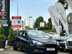 Preto Usado 2016 Ford Focus Titanium Sedan | € 8.995 (Preço justo)