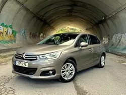 Cinzento Usado 2015 Citroën C4 Citadino | € 12.990 (Preço justo)