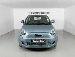 Azul Usado 2021 Fiat 500e Icon Citadino | € 17.980 (Preço justo)
