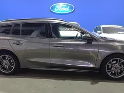 Cinza Usado 2020 Ford Focus ST-Line Carrinha | € 19.900 (Preço justo)