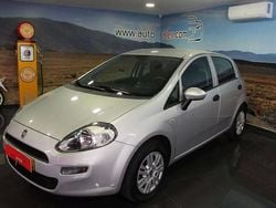 Cinza Usado 2017 Fiat Punto Easy Citadino | € 8.450 (Preço justo)