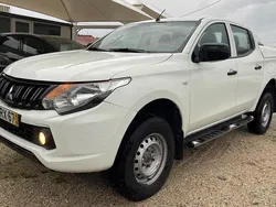 Branco Usado 2016 Mitsubishi L200 Invite Pickup | € 23.500