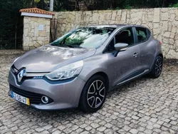 Cinzento Usado 2015 Renault Clio IV | € 10.650 (Preço justo)