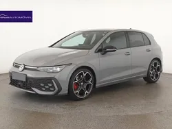 Cinzento Usado 2025 VW Golf VIII | € 52.000