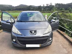 Usado 2011 Peugeot 207 Active Sedan | € 3.600