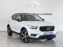 Cinzento "nardo" Usado 2021 Volvo XC40 R-Design SUV | € 33.900