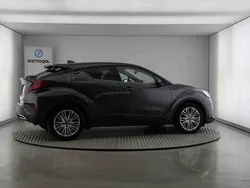 Cinza Usado 2023 Toyota C-HR SUV | € 33.490 (Preço justo)