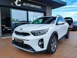 Branco Usado 2020 Kia Stonic SUV | € 14.950 (Super Preço)