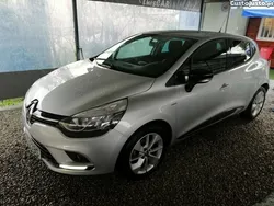 Cinza Usado 2017 Renault Clio IV LIMITED | € 13.250 (Preço elevado)