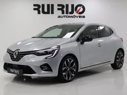 Cinza Usado 2023 Renault Clio V Techno | € 16.990 (Preço justo)