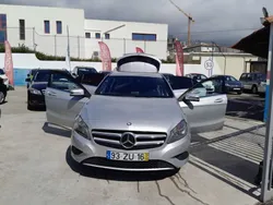 Cinza Usado 2015 Mercedes CLA180 Sedan | € 21.950 (Caro)