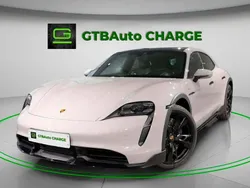 Branco Usado 2022 Porsche Taycan Sedan | € 103.600 (Caro)