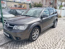 Cinza Usado 2015 Fiat Freemont Urban SUV | € 13.900 (Preço justo)