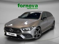 Cinza Usado 2022 Mercedes CLA180 AMG line Sedan | € 35.900 (Preço justo)