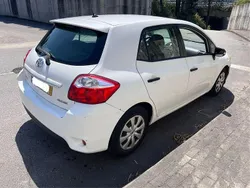Usado 2012 Toyota Auris Sedan | € 7.000 (Bom preço)