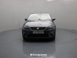 Cinzento Usado 2023 Seat Ibiza Style Sedan | € 16.990 (Preço justo)