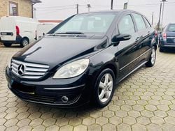 Preto Usado 2006 Mercedes B180 Monovolume | € 6.790 (Preço justo)
