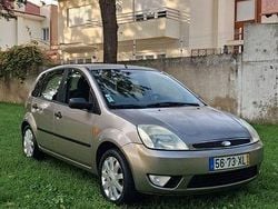 Usado 2004 Ford Fiesta Sedan | € 1.850 (Super Preço)