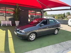 Cinza Usado 2006 Seat Cordoba Sedan | € 4.450