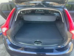 Usado 2013 Volvo V60 Carrinha | € 13.500 (Preço justo)