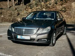 Amarelo Usado 2009 Mercedes E250 Elegance | € 13.750 (Preço justo)