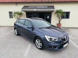 Cinza Usado 2019 Renault Mégane GrandTour Zen Carrinha | € 13.900 (Preço justo)