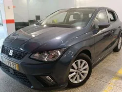Cinza Usado 2018 Seat Ibiza Reference | € 12.499 (Bom preço)