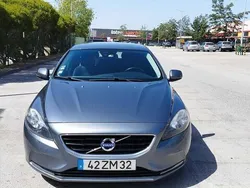 Usado 2014 Volvo V40 Momentum Carrinha | € 9.250 (Bom preço)