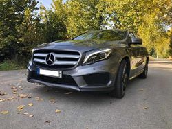 Cinzento Usado 2014 Mercedes GLA200 SUV | € 15.999 (Bom preço)