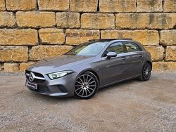 Cinza Usado 2022 Mercedes A180 Business Sedan | € 29.500 (Preço justo)