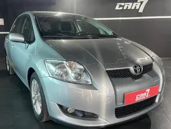 Cinza Usado 2009 Toyota Auris | € 10.500 (Caro)