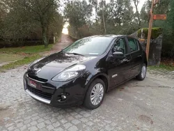 Preto Usado 2009 Renault Clio II Dynamique | € 6.500 (Preço elevado)
